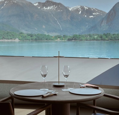 Private Mountain Fjord Dining